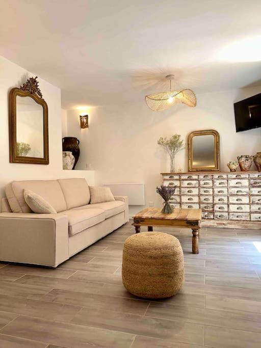 Lou Paseo : Brocante Centre Historique Apartment L'Isle-sur-la-Sorgue