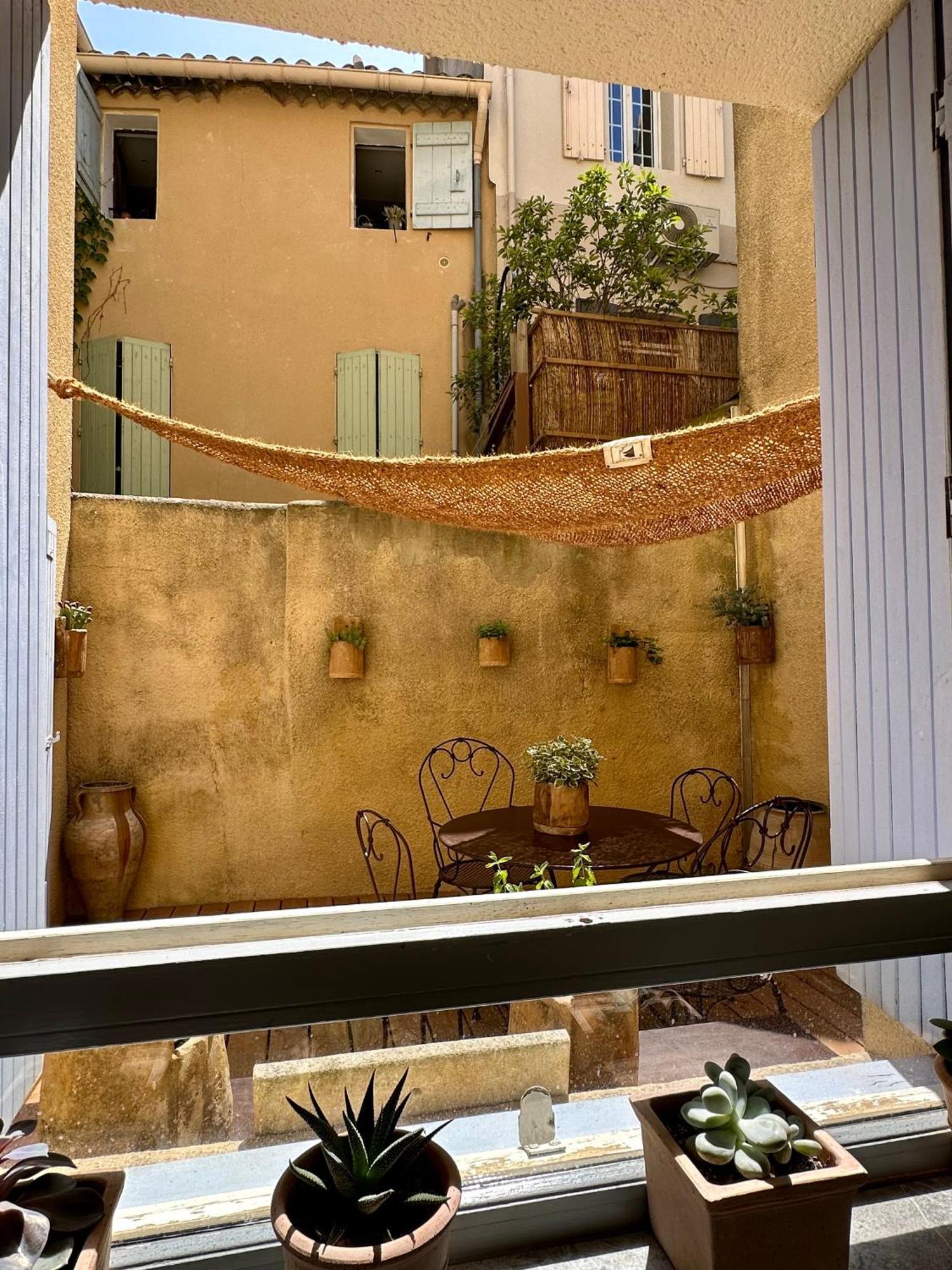 Lou Paseo : Brocante Centre Historique *
